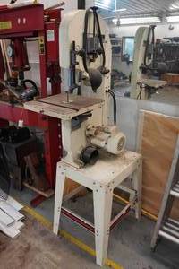 lot 1K image: Jet JWBS-12OS 12 Open Stand Bandsaw