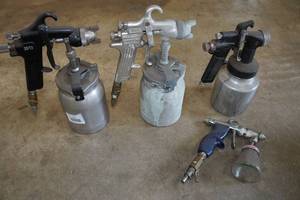 lot 11 image: Assorted Automotive Paint Guns