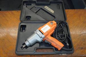 lot 7 image: Chicago Electric 12 Corded Impact Wrench