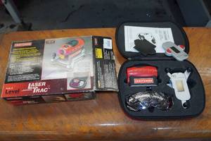lot 10 image: Craftsman Laser Trac 4-in-1 Level