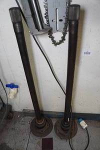lot 50 image: 2 Axles