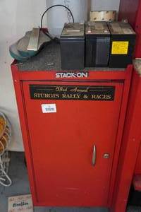 lot 26 image: Stack-On Toolbox Side Cabinet with Contents - Taps and Dies