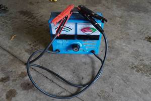 lot 41 image: Chicago Electric 500 Amp Load Tester