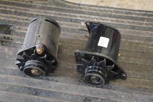 lot 91 image: 2 12V Generators