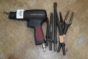 lot 59 image: Craftsman Air Hammer with Bits