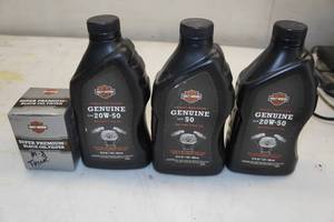 lot 109 image: Harley Davidson Oil and Filter