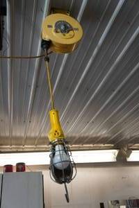 lot 64 image: Work Light with Cord Reel