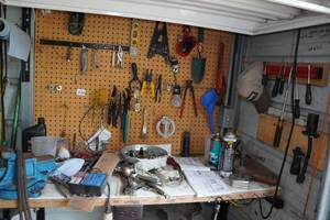 lot 157 image: Assorted Tools - Channellock, Bench Vise, Vise Grips