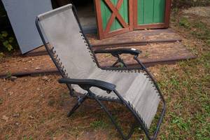 lot 169 image: Folding Lounge Chair