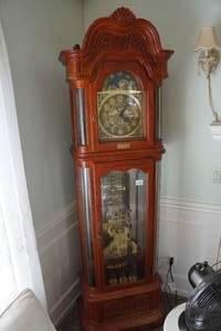 lot 206 image: 1991 Ridgeway Grandfather Clock