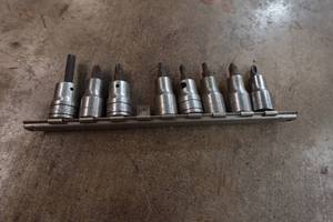 lot 21E image: 38 Drive Socket Drivers - Snap-On and Craftsman