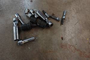 lot 21R image: Assorted Snap-On Tools Sockets and Adapters