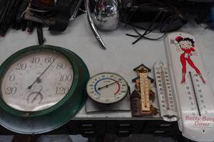 lot 81 image: Thermometers - Betty Boop Diner, Springfield with Humidity
