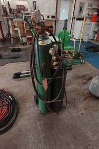 lot 1B image: Oxy-Acetylene Outfit with Cart and Tanks