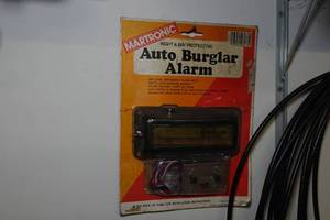 lot 304 image: Vintage Martronic Auto Burglar Alarm