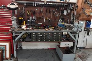 lot 240 image: Shop Work Bench