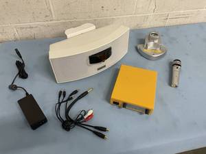 lot 79 image: Front Row  FrontRow Pro Audio Speaker & Microphone System with Pro Speaker Combo Cable