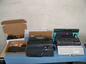 lot 106 image: LARGE lot of Computer  PC Keyboards and Mouses