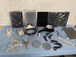 lot 112 image: Lot of Miscellaneous Lowel Professional Photography Lighting Accessories