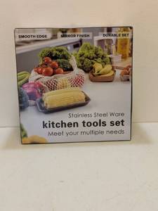 lot 8 image: NEW STAINLESS STEEL WARE KITCHEN TOOLS SET