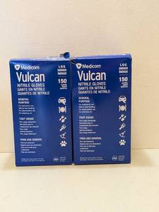 lot 32 image: (2) MEDIACOM VULCAN LARGE NITRILE GLOVES
