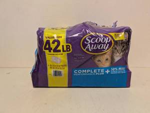 lot 100 image: SCOOP AWAY CAT LITTER VALUE PACK 42LBS.