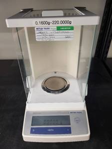 lot 12L image: Mettler Toledo AB204-SFACT Analytical Balance 0.160g-220g