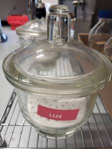 lot 107L image: Glass Laboratory Desiccator with Ceramic Plate
