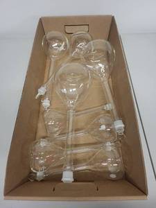lot 141L image: Set of 4 Kimax Volumetric Flasks with Glass Stoppers, 1000 mL and 250 mL