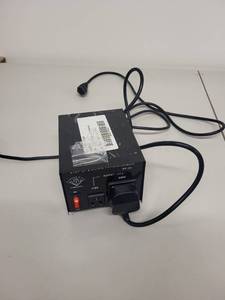 lot 145L image: Diamond Series DS-300 Step Up & Down Voltage Transformer 110V220V
