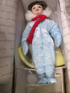 lot 372 image: Hamilton Collection Winter Angel po...