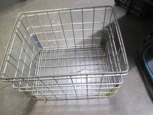 lot 391 image: Vintage metal milk crate...