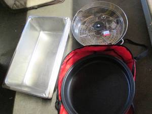 lot 393 image: 8pc deep metal catering pans plus p...