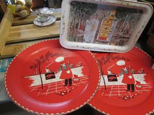 lot 403 image: Vilma metal serving tray,...