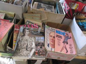 lot 455 image: (6) box lot of vintage Readers Dig...