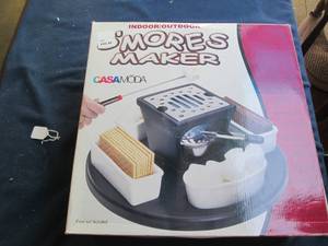 lot 14 image: CasaModa Smores maker new in box...