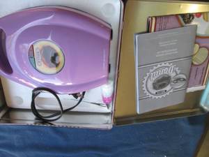 lot 15 image: Bella Donut Maker in original box...