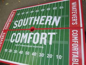 lot 82 image: Football themed folding picnic tabl...