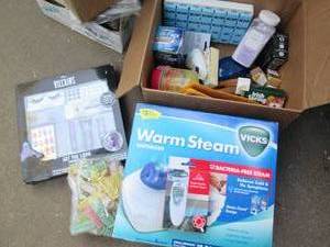 lot 86 image: Variety of beauty and personal care...
