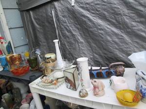 lot 96 image: Large collection of vintage through...