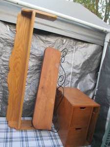 lot 109 image: Variety of decorative wall hung she...