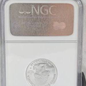 lot 61 image: 2005 S Silver 25c NGC PF69 Ultra Cameo Minnesota