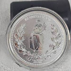 lot 5 image: 1 oz Silver Lion Round