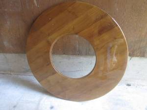 lot 94 image: (UD2) Wood Whiskey Barrel Table Top...