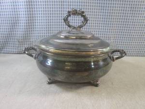 lot 99 image: (FS) Vintage Silverplate Covered Ca...