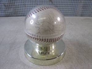 lot 110 image: (CNTR) Multiple Signature Baseball ...