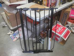 lot 148 image: (EW7) Carlson Pet Products Adjustab...