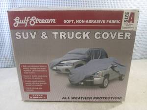 lot 159 image: (A-3) Gulf Stream SUV & Truck Cover...