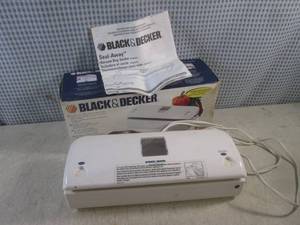 lot 171 image: (EC1) Black & Decker Seal-Away Vacu...