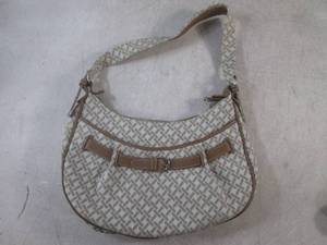 lot 184 image: (H-1) Talbots Small Shoulder Bag...
